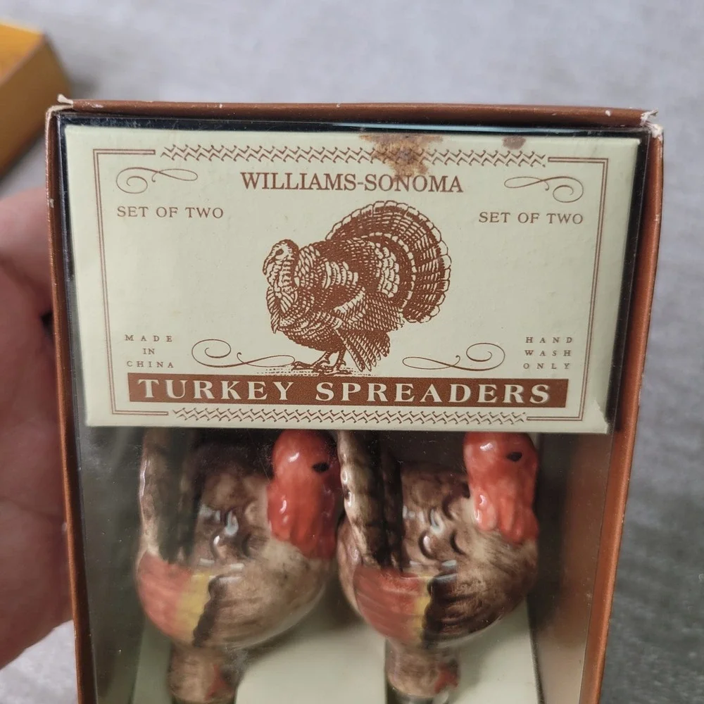 Williams Sonoma Pair of Turkey Spreader Knives Thanksgiving Fall Old New Stock